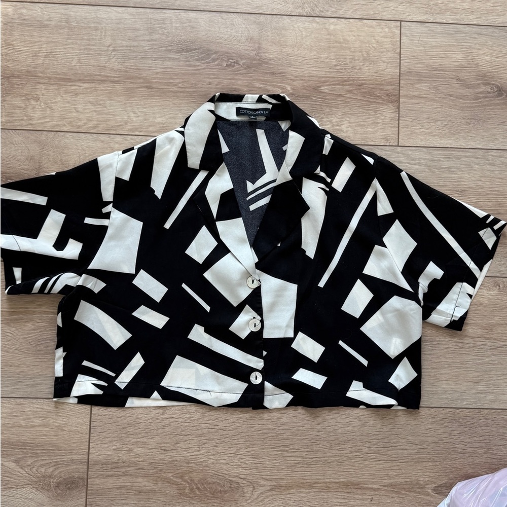 Zara Black and White Abstract Button Down Shirt